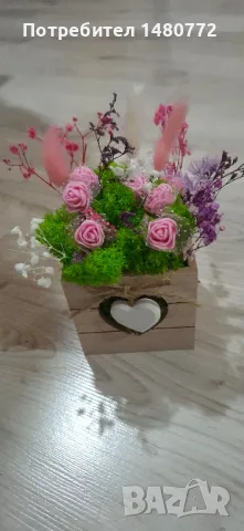 Дървени кашпи с цветя и скандинавски мъх , снимка 5 - Декорация за дома - 48523781