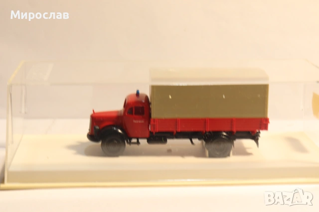BREKINA H0 1/87 MERCEDES ПОЖАРНА КАМИОН МОДЕЛ
