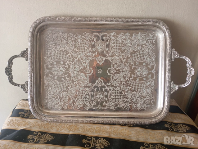 Посребрен поднос,табла