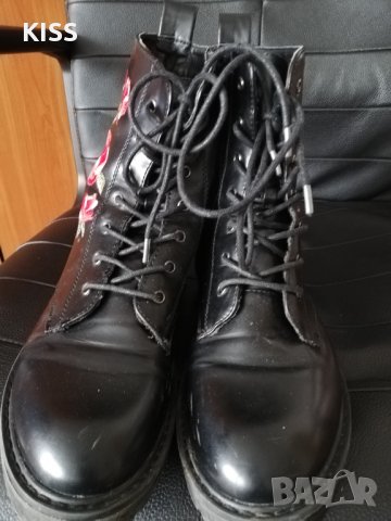 Дамски кубинки 41 номер, снимка 4 - Дамски боти - 31127853