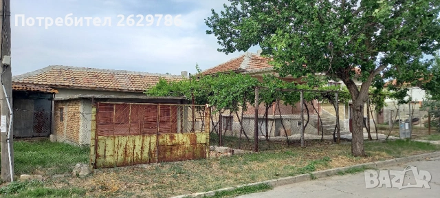 Продава се къща в гр.Суворово.