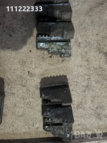 Продавам металорежещи инструменти, въртящи центри и зъбни колела за стругове и фрези, снимка 8 - Стругове - 50990834