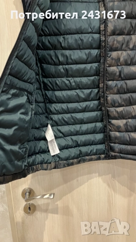 Капитониран елек MANGO с качулка и вата, снимка 4 - Детски якета и елеци - 52865312