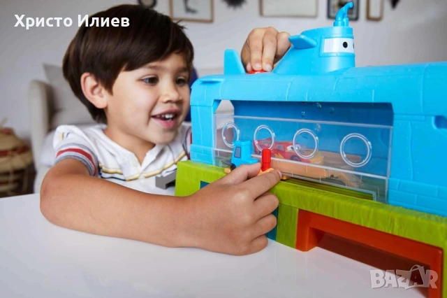 Писта с една кола McQueen с променящ се цвят Светкавицата Маккуин, снимка 4 - Коли, камиони, мотори, писти - 53295878