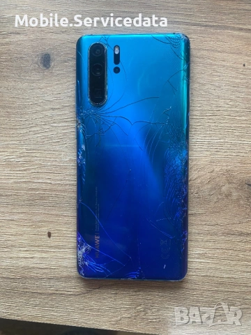 Huawei P30 Pro 256GB – работещ, счупен гръб и дисплей, за части, снимка 3 - Huawei - 54100163