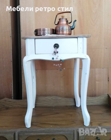 Това класическо нощно шкафче е непреходно допълнение към вашия интериор. , снимка 2 - Шкафове - 51524885