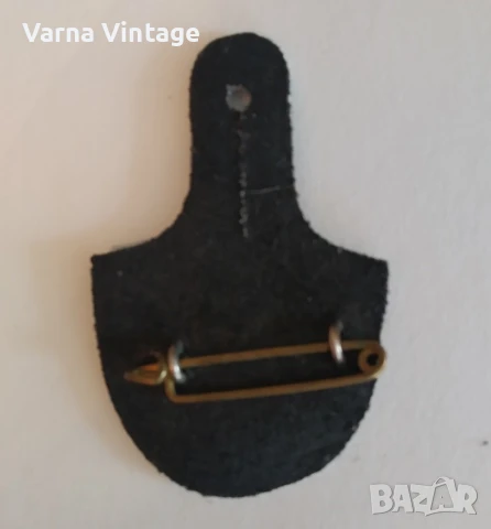 Полкова значка на 1-ви Йегерски полк, Франция. 50-60-те години, снимка 2 - Колекции - 50620656