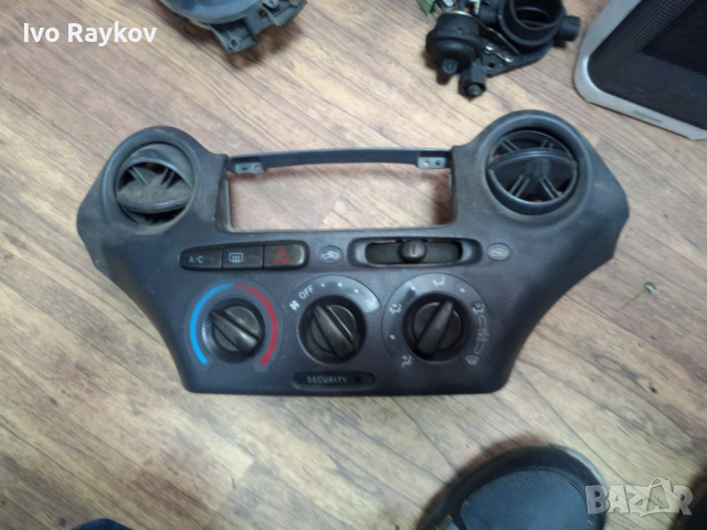 Централна конзола,климатик за TOYOTA Yaris 2 generation (2005-2012) , 86110-0D040 14659, снимка 2 - Части - 46980092