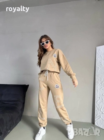 Moncler Комплект за Него и Нея Различни Цветове, снимка 4 - Спортни екипи - 52076578