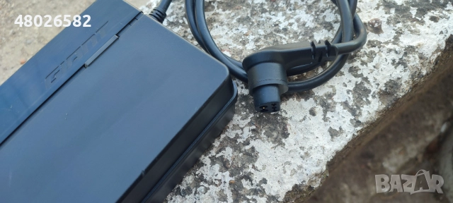 Зарядно Giant- Yamaha 36 v -6A, снимка 2 - Велосипеди - 51650392