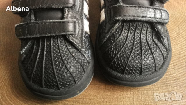 Adidas Размер EUR 21 / UK 5K детски естествена кожа 19-13-S, снимка 9 - Детски маратонки - 39567919