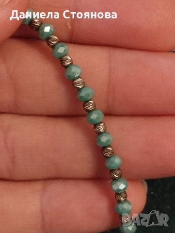 Гривна на конец със сребърни топчета и мъниста в тюркоазено, снимка 2 - Гривни - 52162347