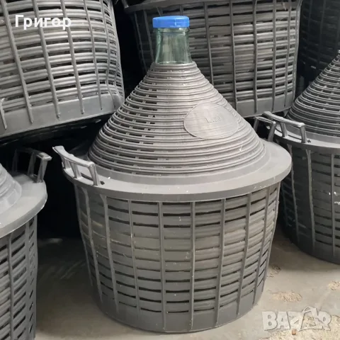 СТЪКЛЕНИ ДАМAДЖАНИ ЗА ВИНО И РАКИЯ 