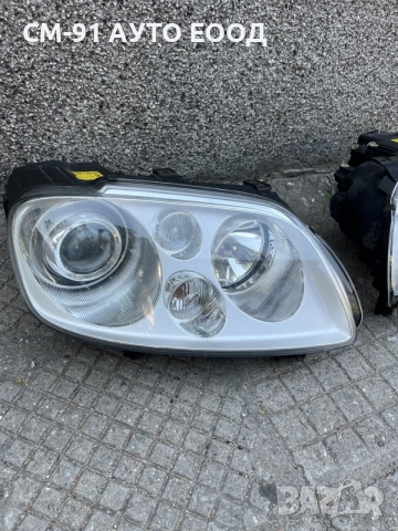 Фарове VW Touran 03-06, снимка 2 - Аксесоари и консумативи - 55898217