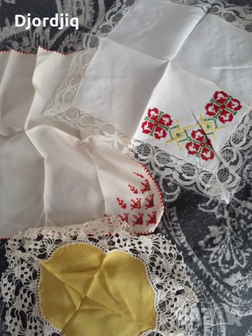 Бродирани кърпички