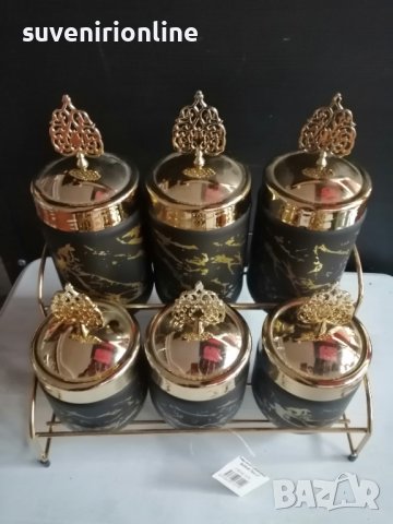 Комплект стъклени буркани за подправки на метална стойка , снимка 4 - Аксесоари за кухня - 40034596