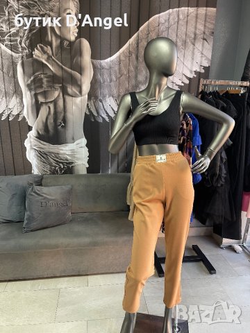 бюстие с подплънки в черен цвят, снимка 2 - Корсети, бюстиета, топове - 44429674