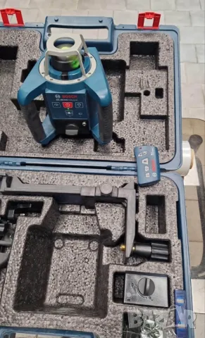 Ротационен лазер Bosch GRL 300 HVG комплект, снимка 3 - Измервателни инструменти - 50229933