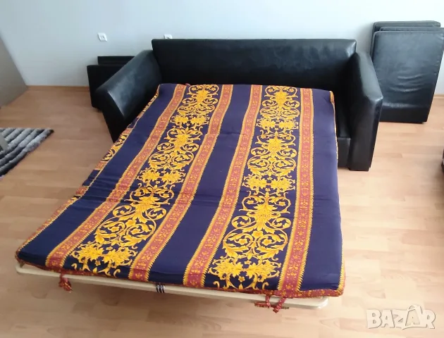 Триместен разтегателен диван, изработен от екокожа, спално място 185 х 145, снимка 2 - Дивани и мека мебел - 56224114