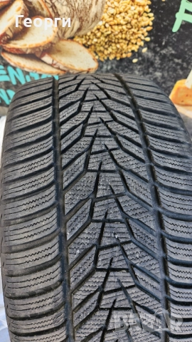 Зимна гума Hankook, снимка 3 - Гуми и джанти - 52072704