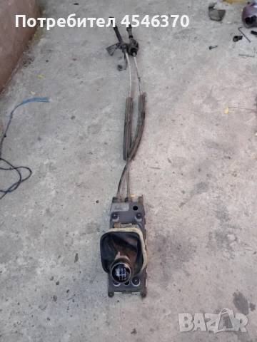 Шестстепеннен скоростен лост с жила за Волксваген Голф 5 1.9 дизел 105к.с 2006г