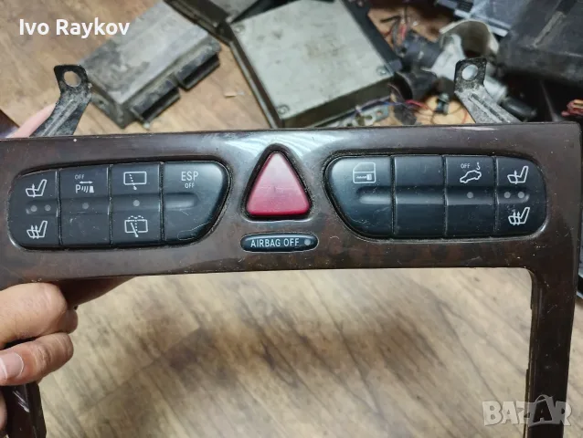Панел Бутони Мерцедес C класа w203 2038211251 , Mercedes , снимка 3 - Части - 56018289