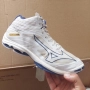Mizuno Wave Lightning Z7 Mid номер 44 маратонки за зала /волейбол и др., снимка 1