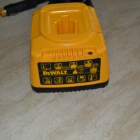 Dewalt DE 9112  зарядно , зарежда от автомобил, снимка 2 - Винтоверти - 33771246