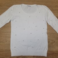 Бяла блуза пуловер с перли, снимка 1 - Блузи с дълъг ръкав и пуловери - 42859505