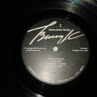 Продавам двоен албум на Владимир Висотцки - 1981 записан от Tec-Art.inc 150Fifth Ave. NYC, снимка 3 - Грамофонни плочи - 31185923