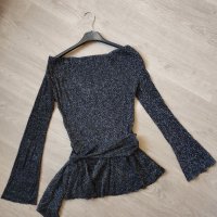Нова! Черна блуза с брокат , снимка 4 - Блузи с дълъг ръкав и пуловери - 39784145