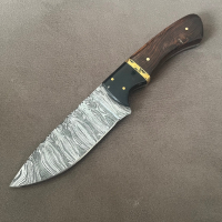 Ловен нож от Дамаска стомана с дръжка от палисандрово дърво и  кожена кания, снимка 1 - Ножове - 44014621