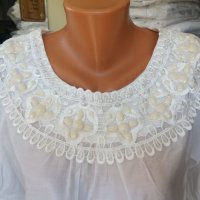 КРАСИВА удължена бяла риза/блуза, обшита с перли - размер Л/ХЛ , снимка 3 - Ризи - 37100888