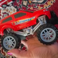 Детска играчка червена кола джет, снимка 1 - Коли, камиони, мотори, писти - 42921092