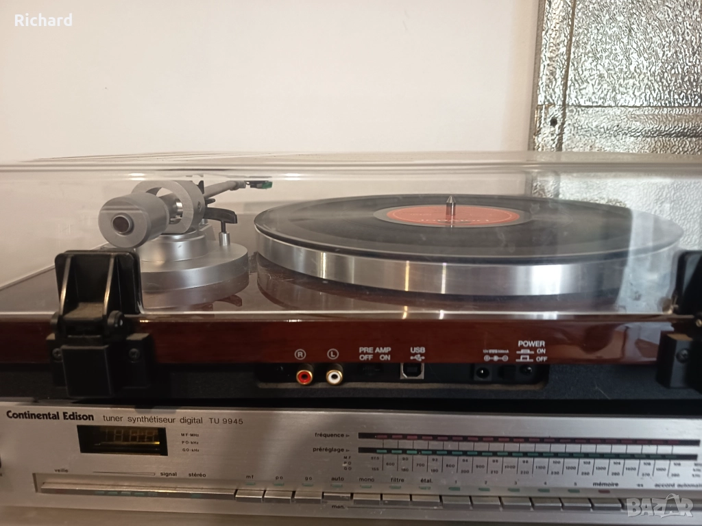 Akai Pro BT500 Turntable, снимка 1