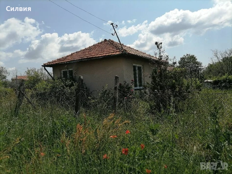 Предлагам тухлена къща в с Смилец обл Пазарджик, снимка 1