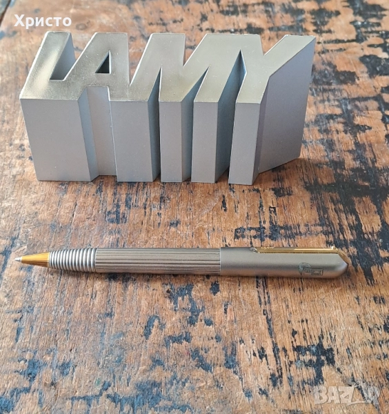 химикалка Lamy Persona twist титаниева с позлатени части, снимка 1