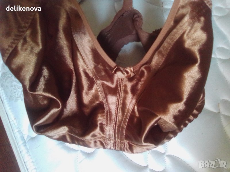 Два цвята. Naturana. Size 100 D-E Страхотен нов сутиен, снимка 1