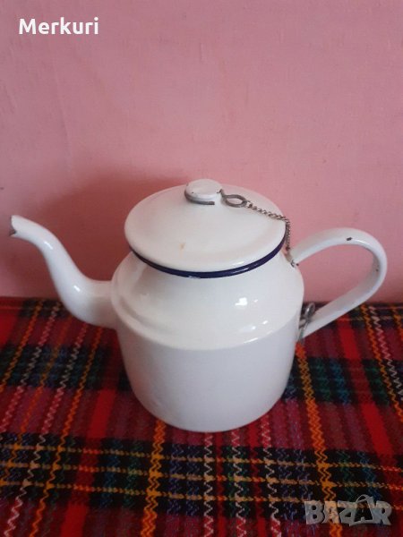 Емайлиран малък чайник от гр.Троян -България, снимка 1