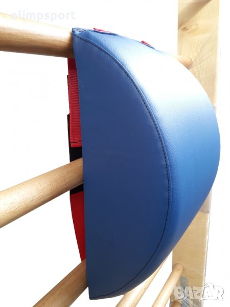 Възглавничка заоблена за шведска стена. Помага за по-доброто разтягане на кръста и изпълняването на , снимка 1