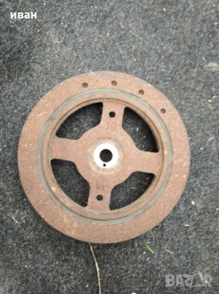 Демпферна шайба колянов вал за Тойота Ярис 1.3 бензин .2000 год. Без климатик., снимка 1