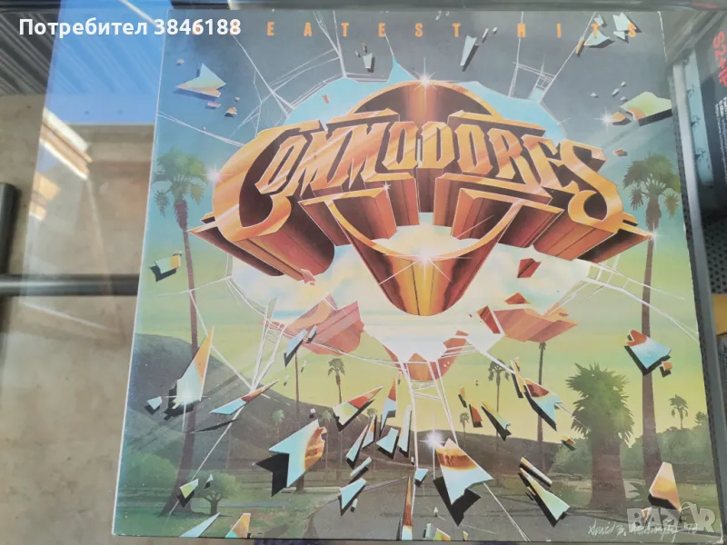 Commodores Greatest Hits LP Vinyl Motown Records 1978   , снимка 1