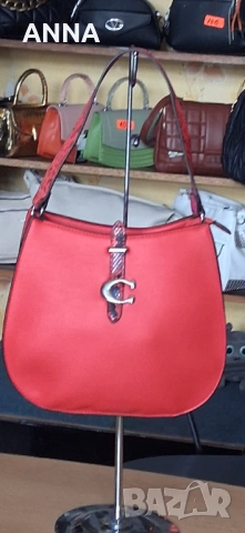 Кожена дамска чанта, снимка 3 - Чанти - 53230527