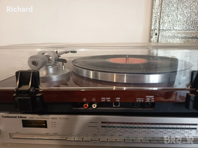 Akai Pro BT500 Turntable
