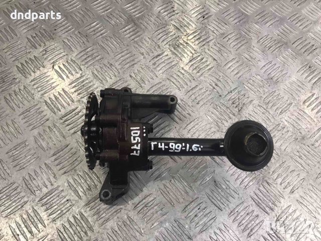 Маслена помпа VW Golf 4,1.6i,1999г. 