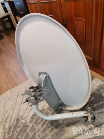 Сателитна чиния VIVACOM комплект 60х70 см, снимка 2 - Приемници и антени - 51958319
