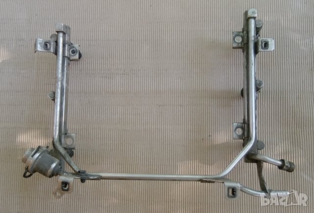 горивна рейка / основа с дюзи Audi A6 c5 2.6- бензин, снимка 6 - Части - 37034529