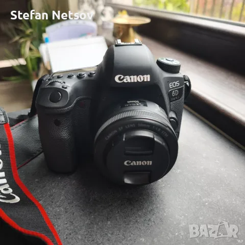 Огледално-рефлексен (DSLR) full-frame фотоапарат Canon EOS 6D MARK II