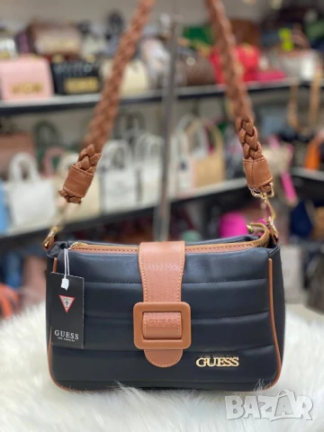 чанти guess , снимка 4 - Чанти - 50747080
