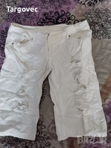 Дамски Дънкови къси панталони, снимка 1 - Къси панталони и бермуди - 40374339
